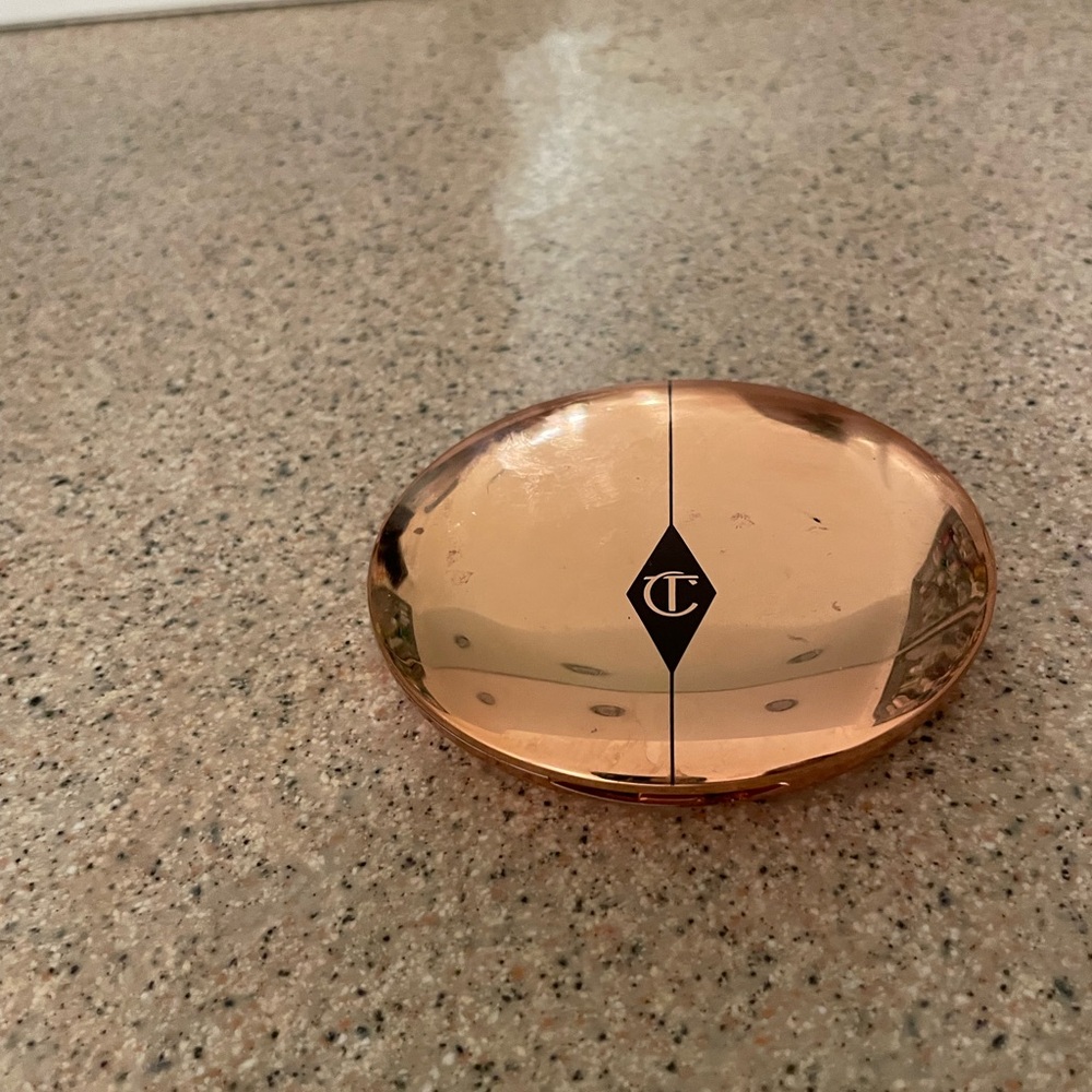 Charlotte Tilbury Airbrush Flawless Finish Setting Powder, shade 2 Medium